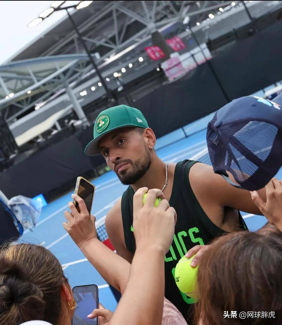 PG SOFT游戏-西班牙网球队横扫澳大利亚网球队，克耶高斯爆发神勇的简单介绍