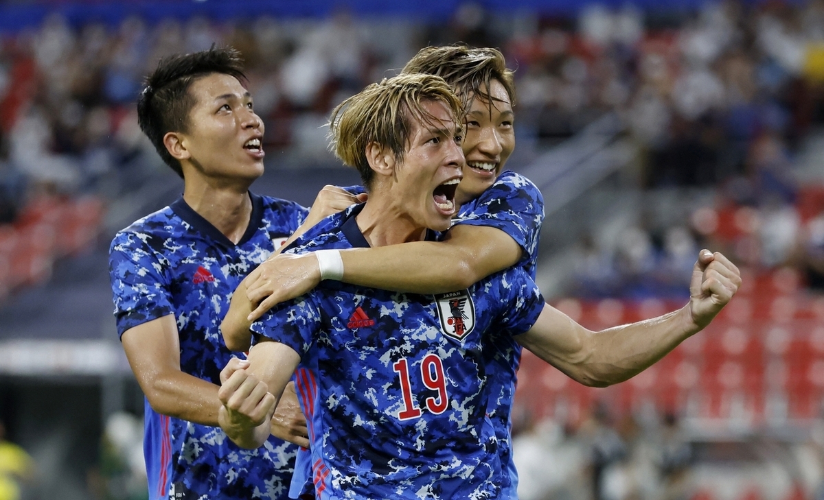 日本队逆转泰国队，李梓嘉带队取胜