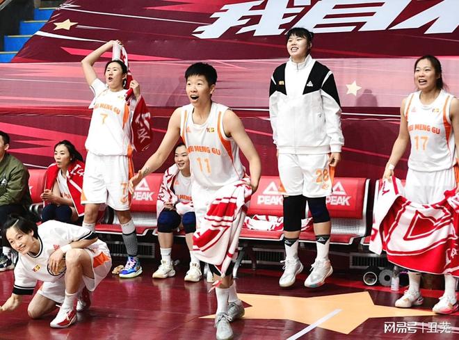 球队智慧战术谋胜，造成对手不安