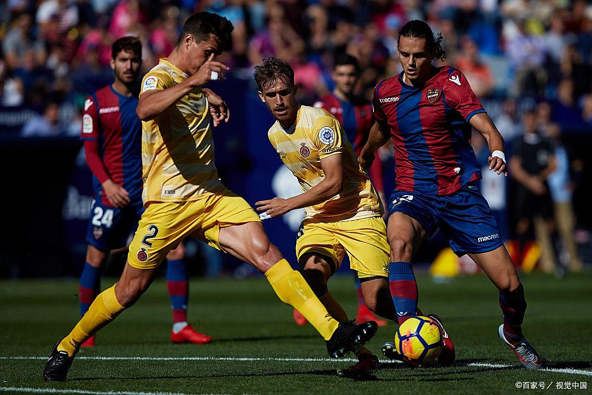 包含皇家贝蒂斯客场一球小胜，保持上升势头的词条