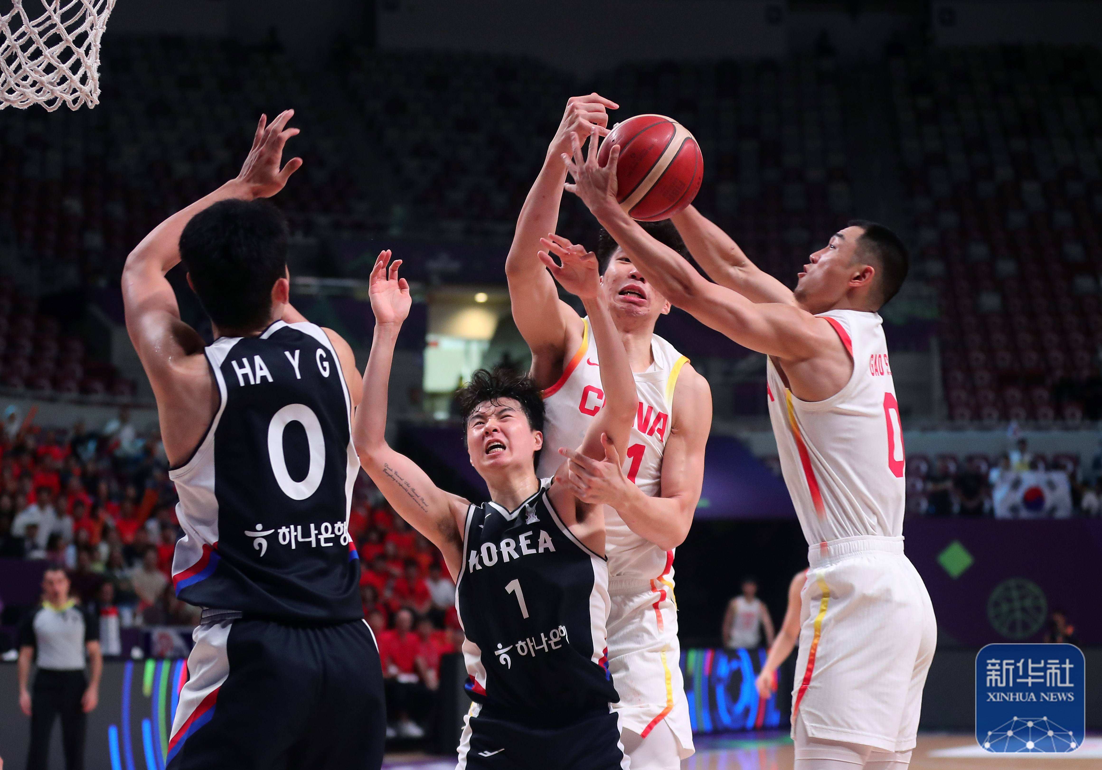 亚洲球队争夺国际荣誉，竞争激烈