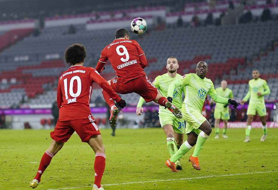 沃尔夫斯堡惊险逆转，赢得了关键比赛的简单介绍