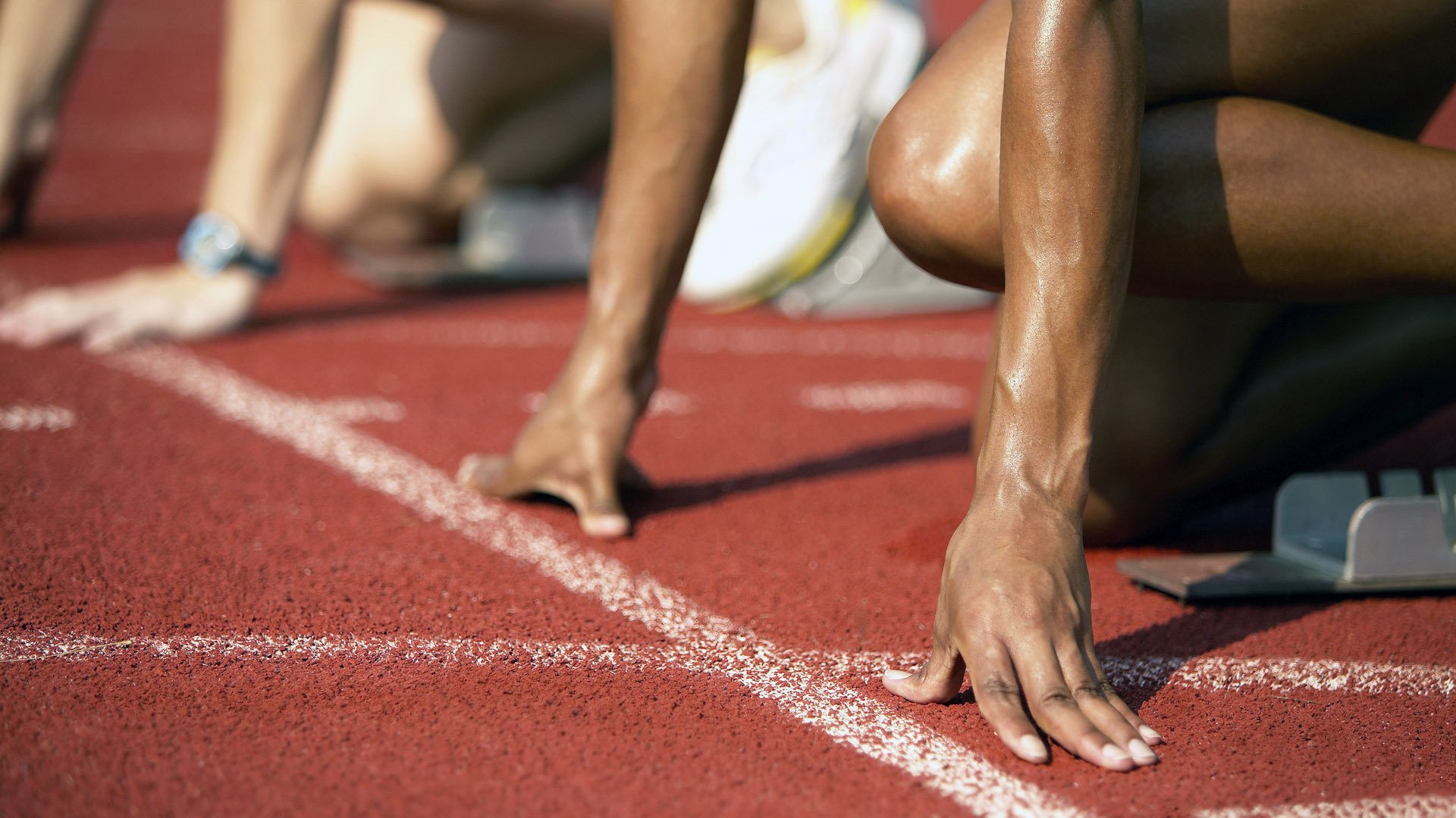 德甲争冠战之夜，詹姆斯在焦点战证明自己